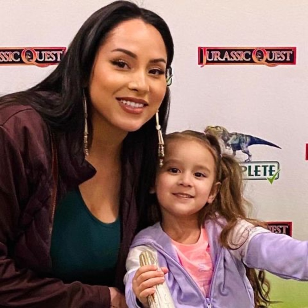 Meet your Posher, Nerayda